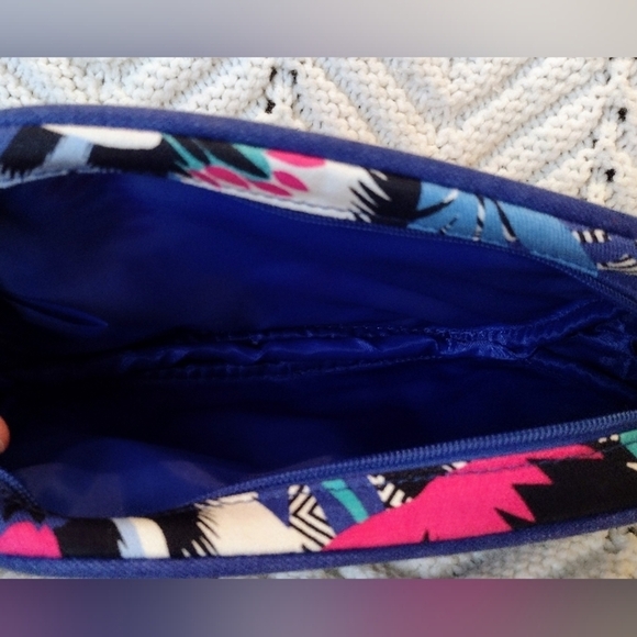 Estee Lauder Santorini Floral Makeup Bag By  Kitty McCall - Picture 2 of 7